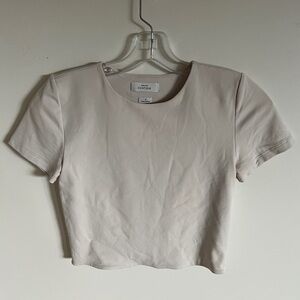 Aritizia Babaton Contour Crew Cropped T Shirt in MATTE PEARL